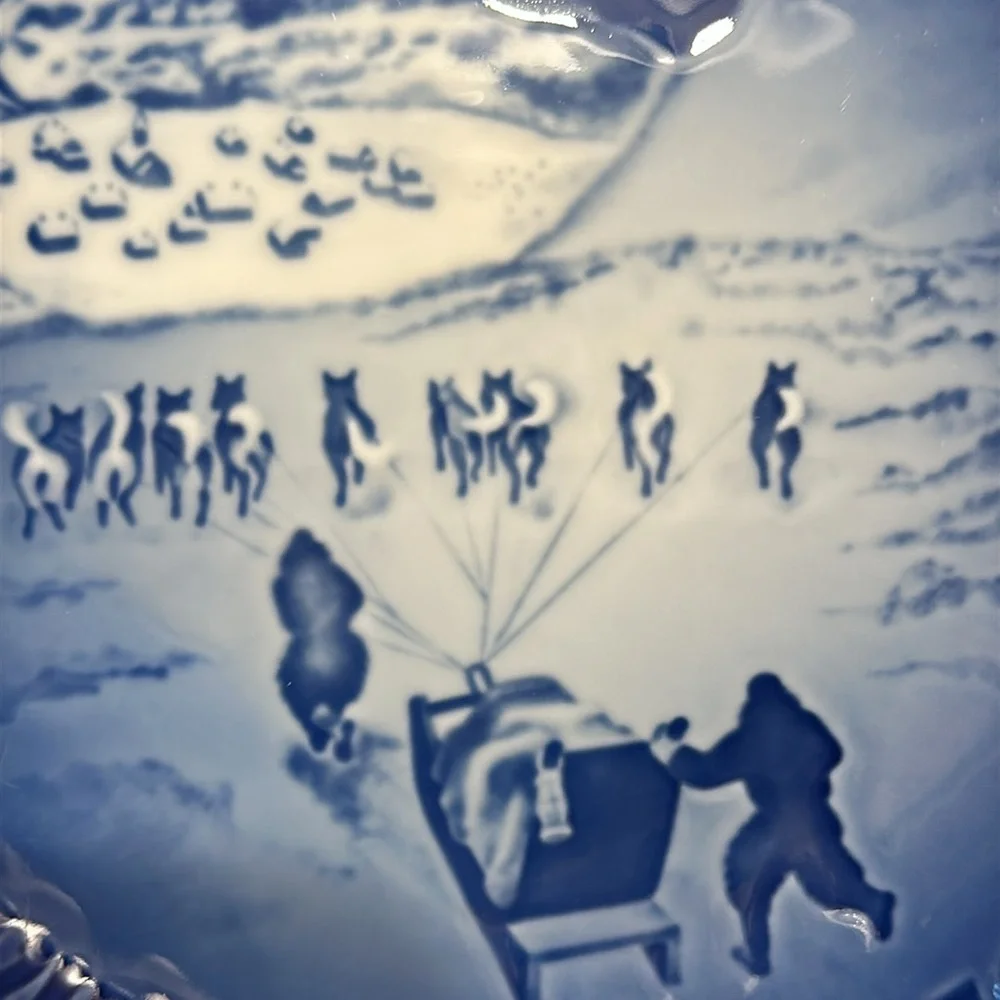 ROYAL COPENHAGEN Christmas Plate JULE AFTER 1972 B&G Christmas In Greenland Blue